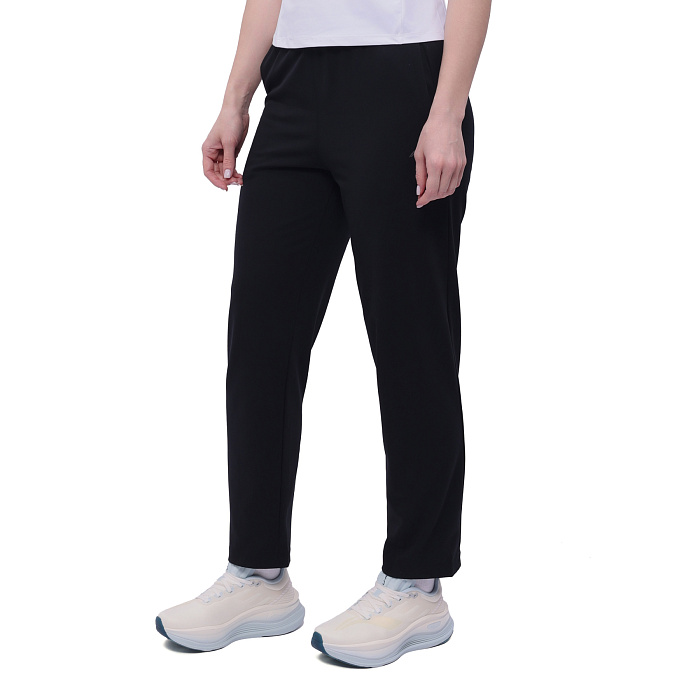 AKYW052-1 Брюки джоггеры Essentials черный